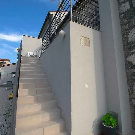 Apartment Dva Oriha Funtana Exterior photo