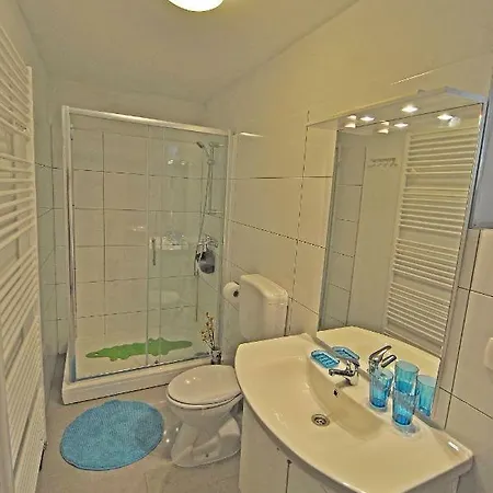 Apartment Dva Oriha Funtana Exterior photo