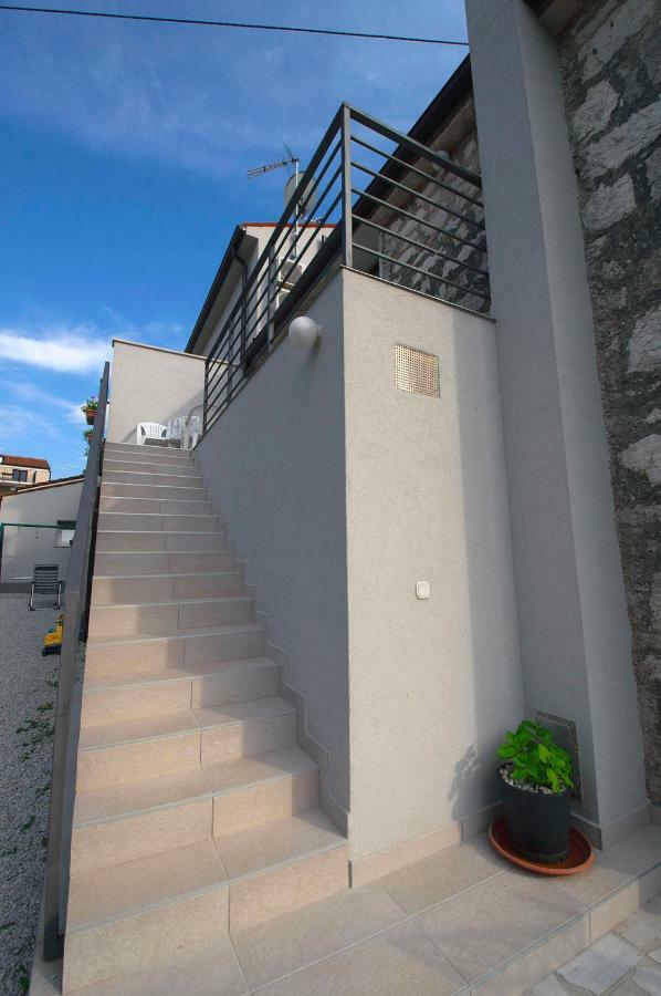 Apartment Dva Oriha Funtana