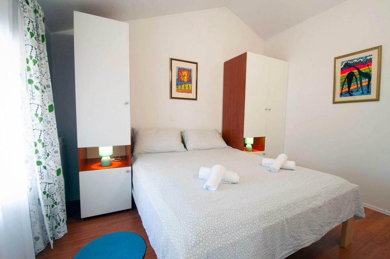 Dva Oriha Apartment *