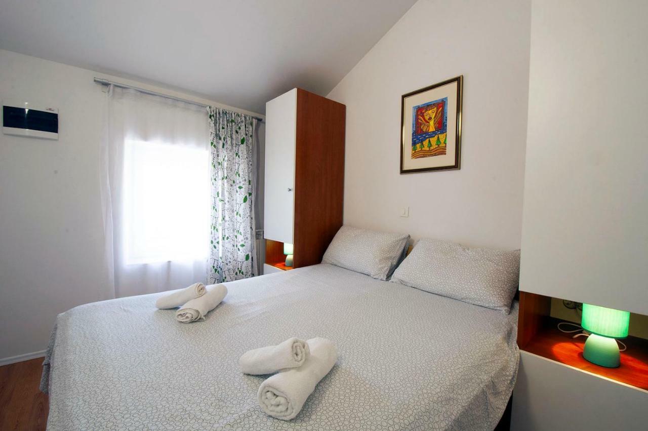 Dva Oriha Apartment Funtana