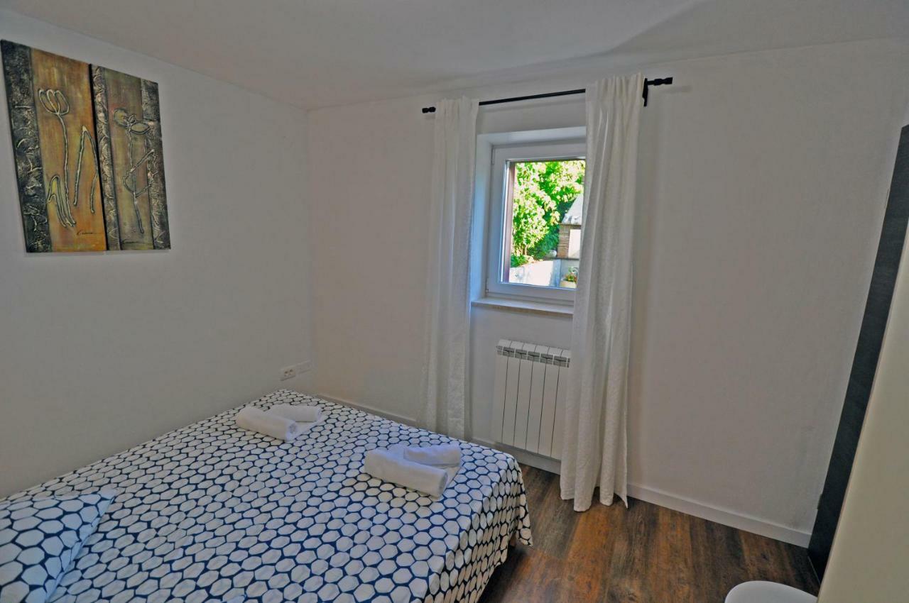Dva Oriha Apartment *